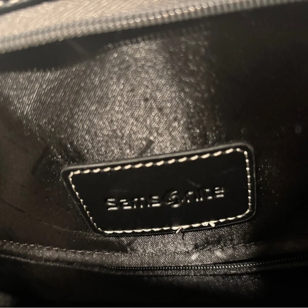Samsonite Black and Gray Duffel Bag